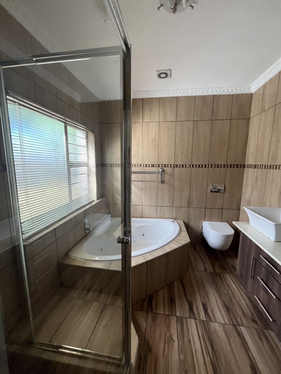 4 Bedroom Property for Sale in Baillie Park North West